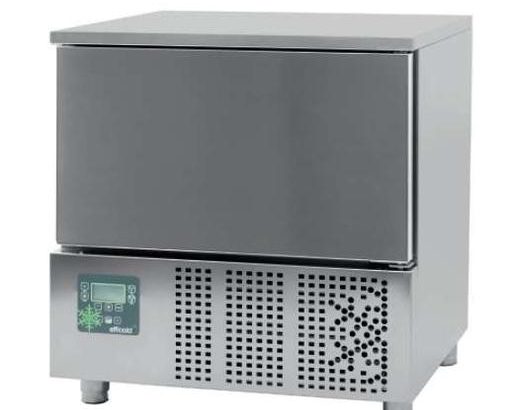 Abatidor de Temperatura Mixto 5 bandejas GN1/1 y 600x400 mm de 790 x700 x850h mm CORDOBA CR-051