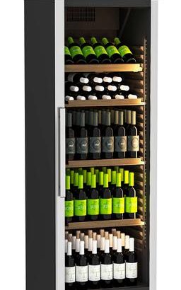 Armario Cava de Vino 72  botellas con 4 ESTANTES DE MADERA(3 Rectos y 1 Superior inclinado)  620X655X1850h mm WR300 Línea Córdoba