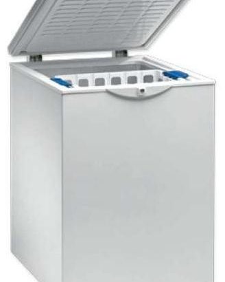 Congelador Horizontal Puerta Ciega Abatible de 620 x580 x840h mm AVEIRO HC170