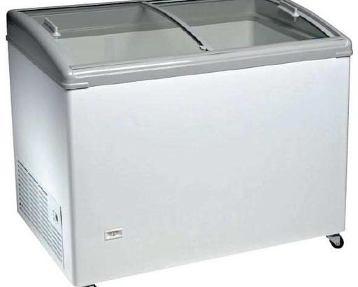 Congelador Horizontal Puerta Vidrio Curvo Corredera de 1063 x670 x900h mm AVEIRO TCHC300N