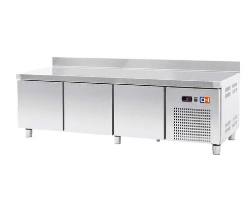 Mesa Baja GN/1 Refrigerada 3 puertas Fondo 700 de 1792 x700 x600h mm CORDOBA TRCHB-180